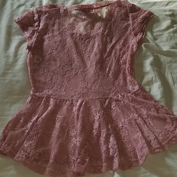 3 for $10 :Junior's - Short Sleev Dusty Rose Lace Peplum Top - Picture 2 of 4